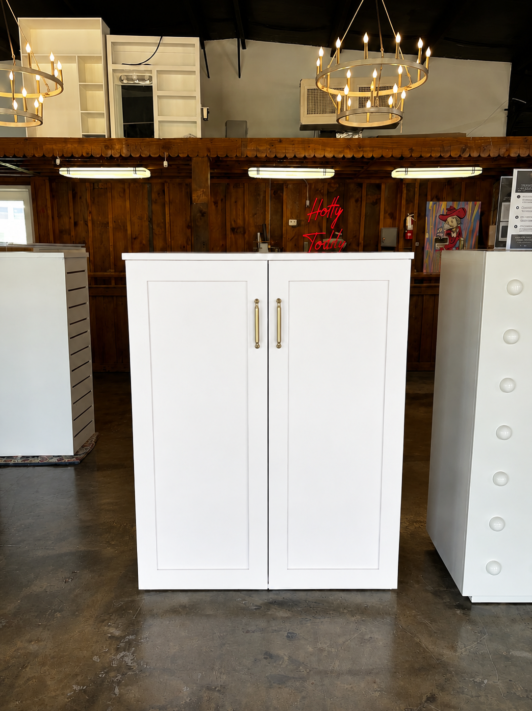 Cedar Bucket NEW Middle Cabinet