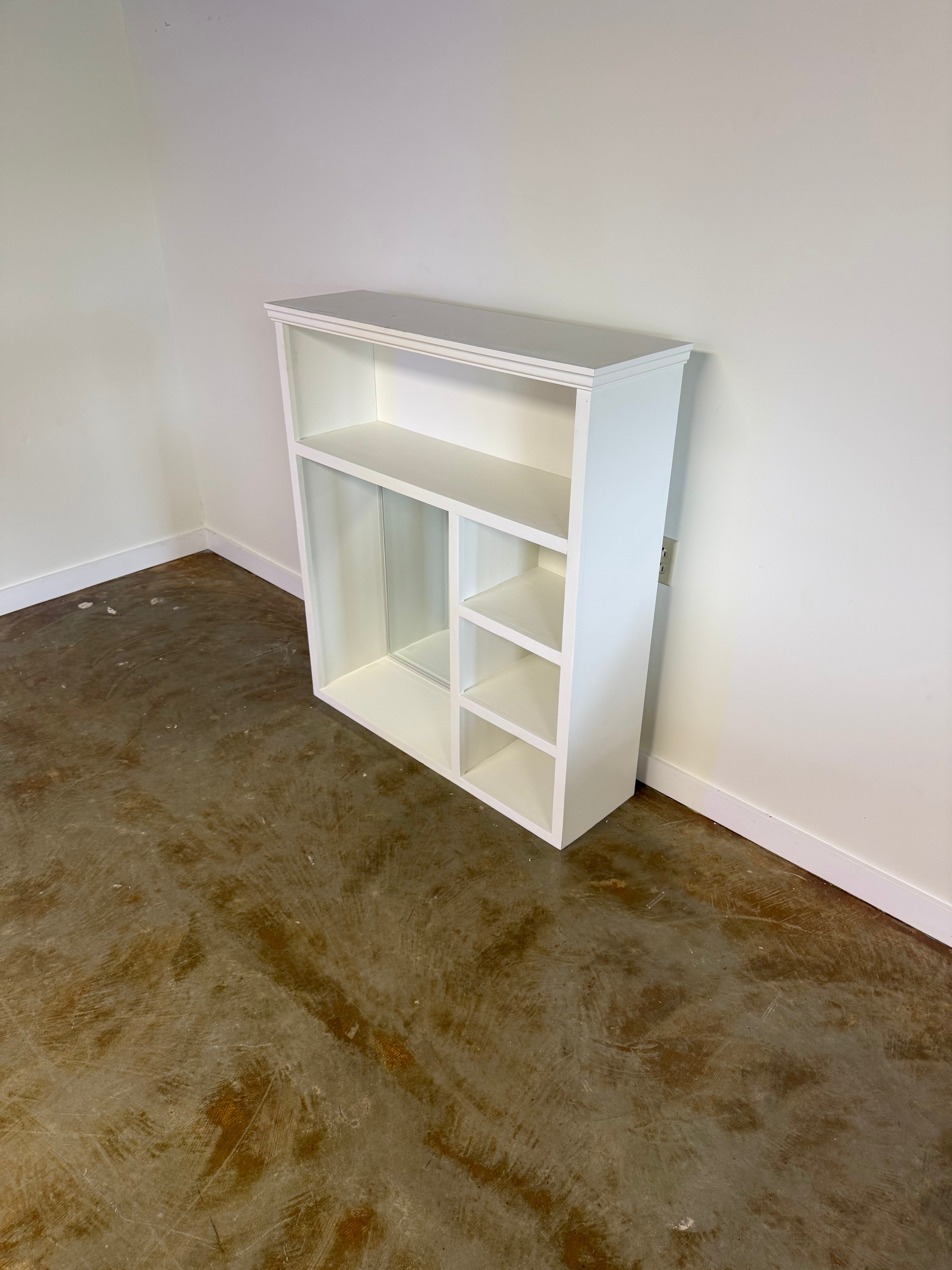 White Desk Hutch (Low Trim + Mirror)