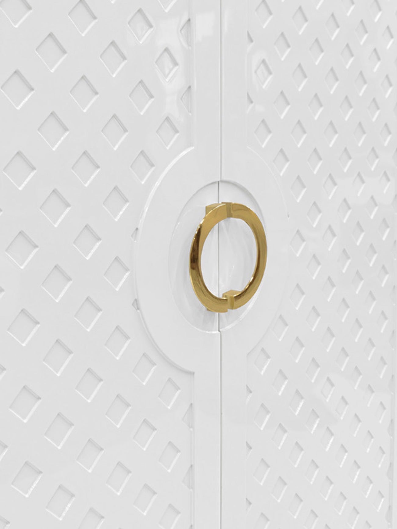 Poppy White