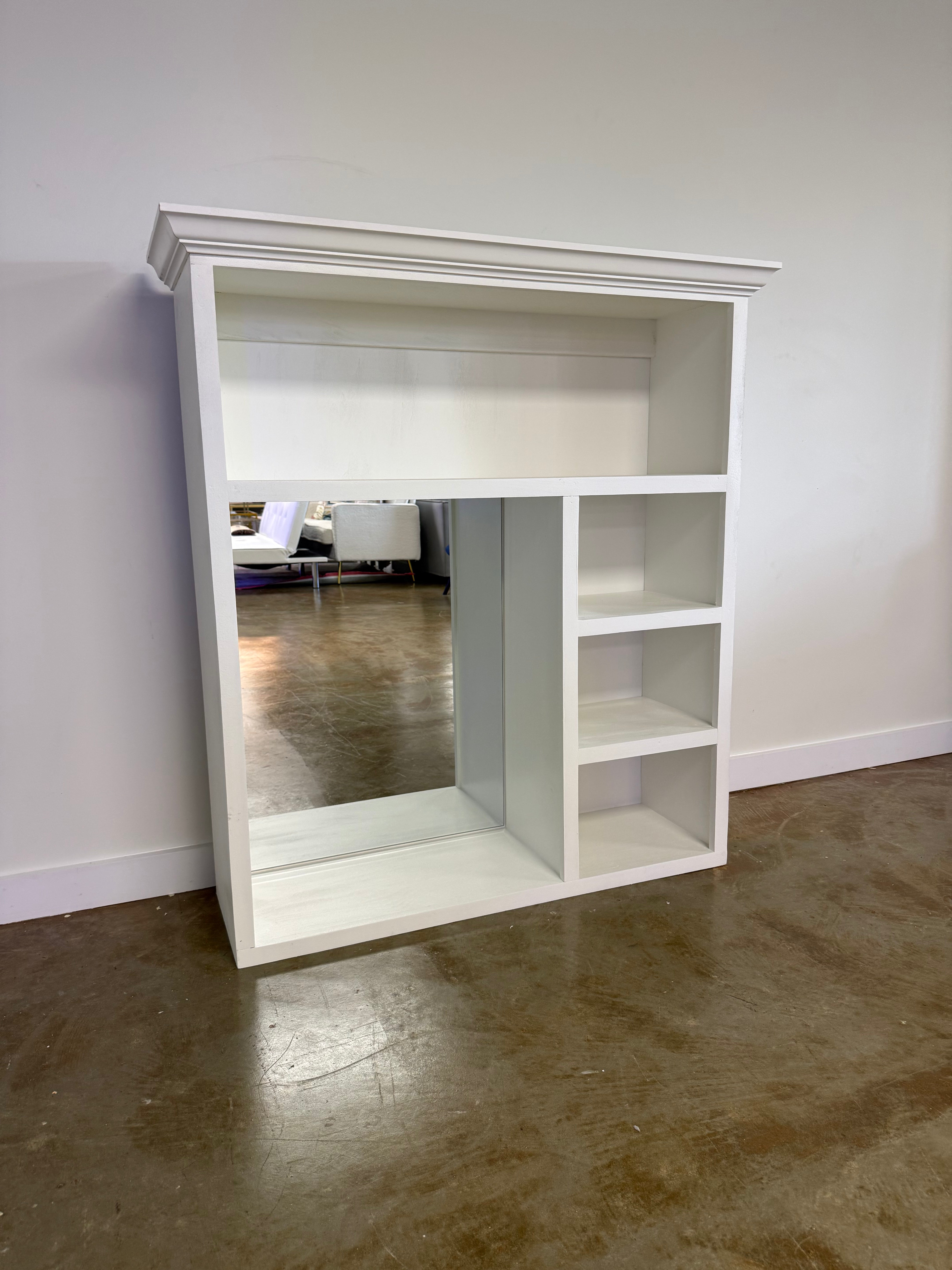 White Desk Hutch (High Trim + Mirror)
