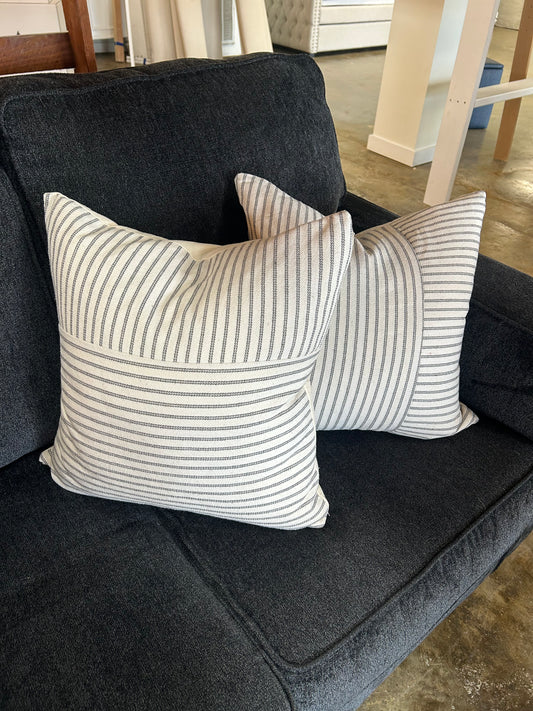Striped Pillow Set